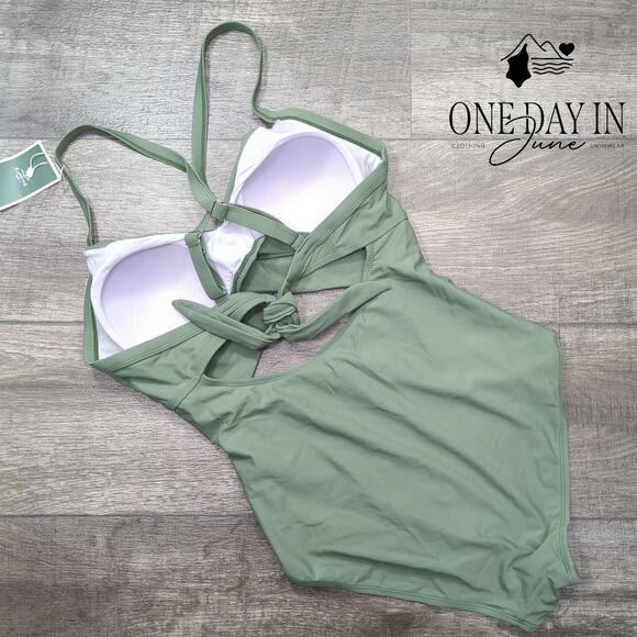 Eomenie Cross Front Cut Out One Piece Swimsuit Size L - Picture 6 of 6